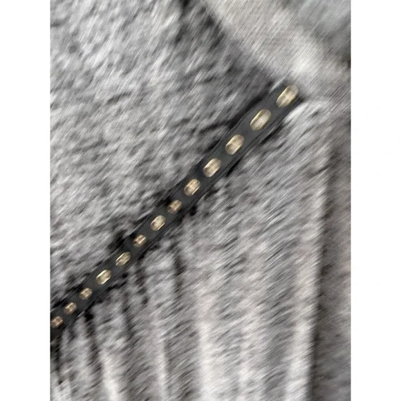 CATO Plus Size Charcoal Bell Sleeved Top W/ Grommet Accents Very Unique 18/20 - Picture 3 of 7